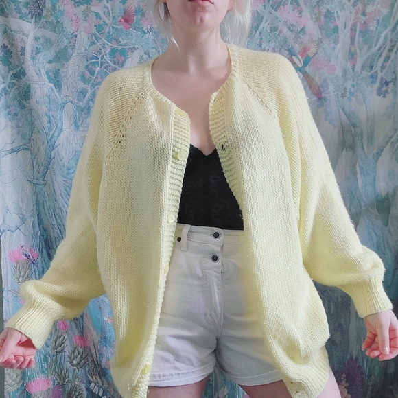 Ethereal Whimsical Vintage Pastel Cottagecore - Picture 3 of 16